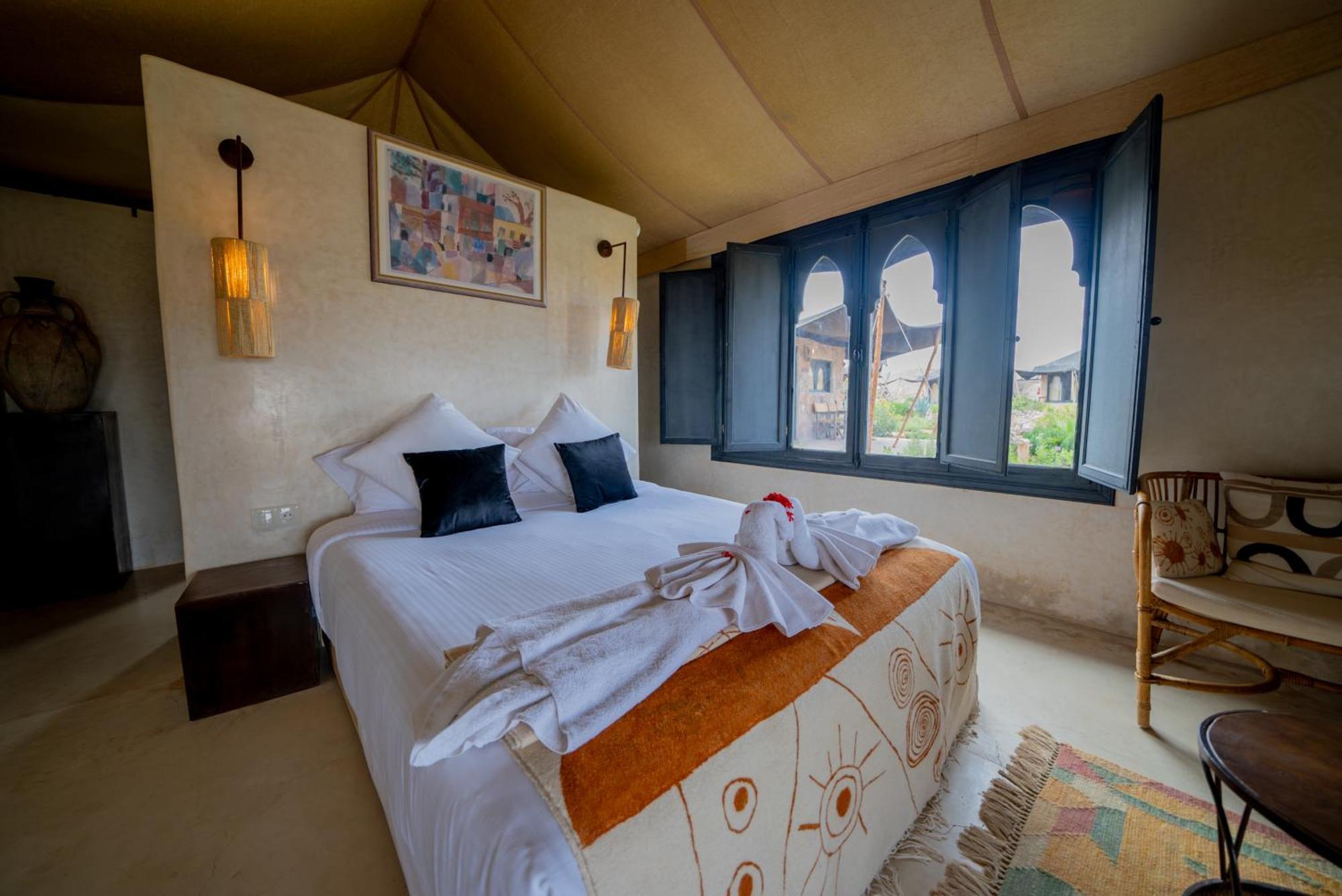 Le Bedouin Agafay Villa Marrakesh Exterior photo