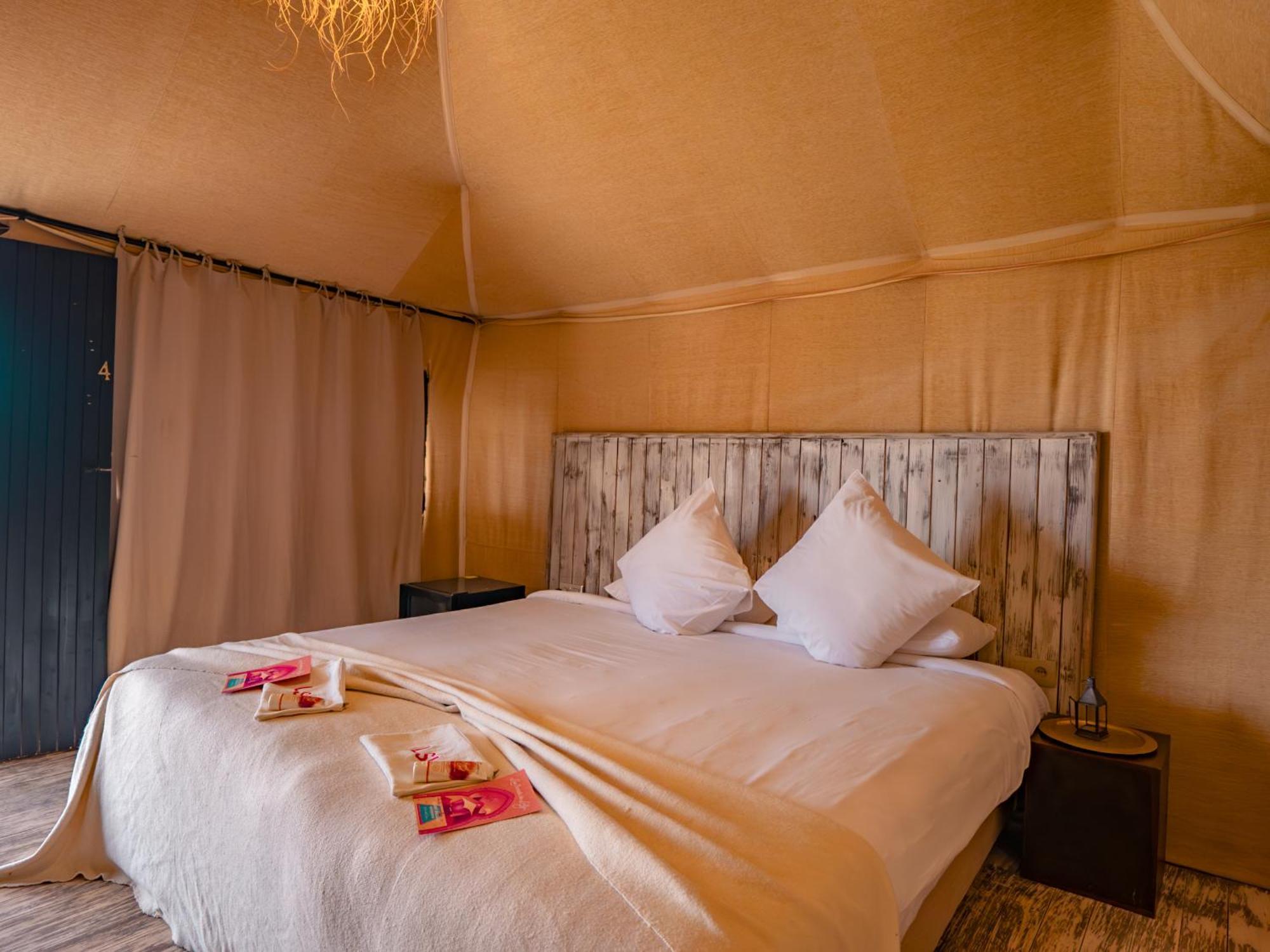 Le Bedouin Agafay Villa Marrakesh Exterior photo