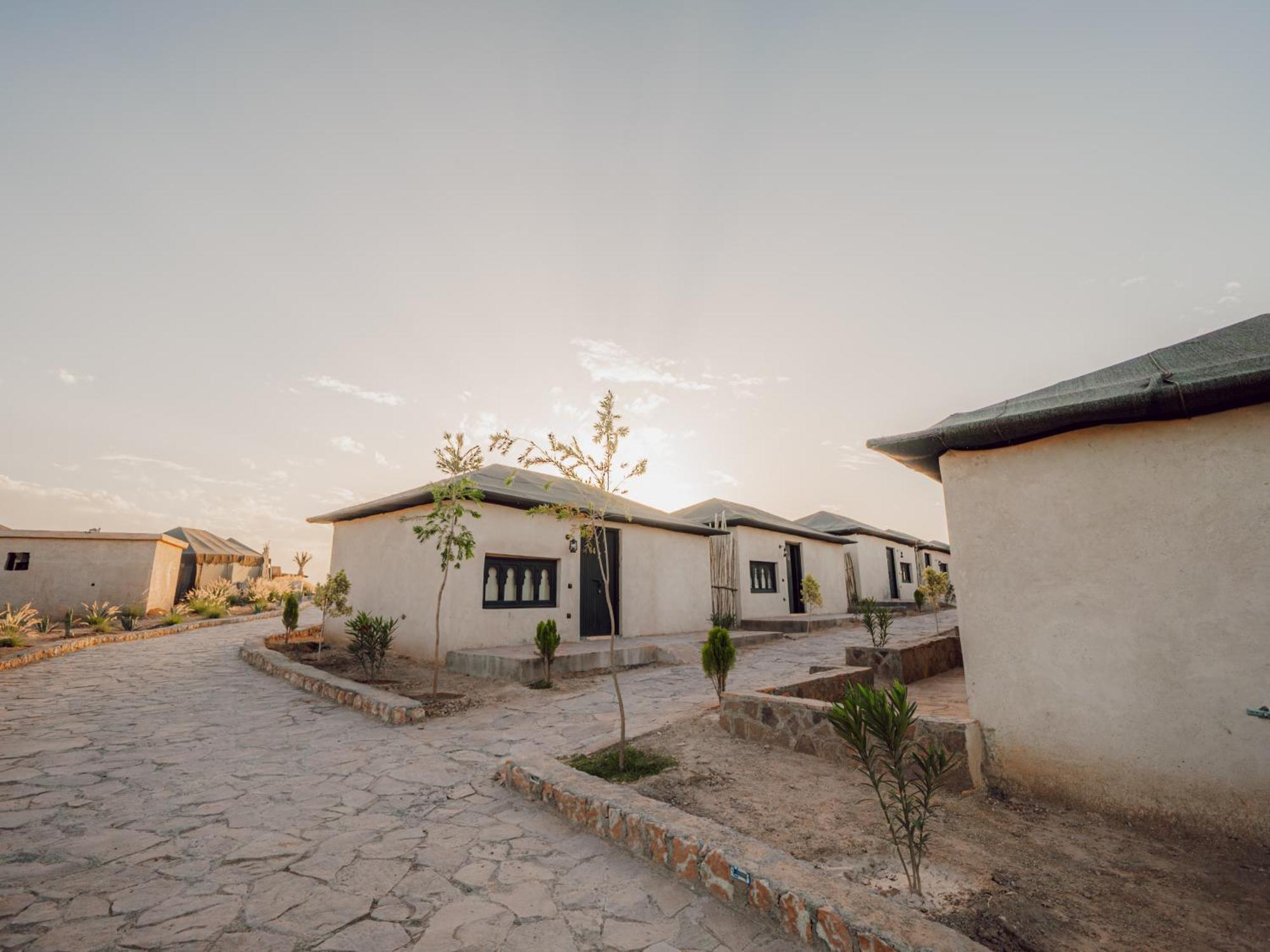 Le Bedouin Agafay Villa Marrakesh Exterior photo